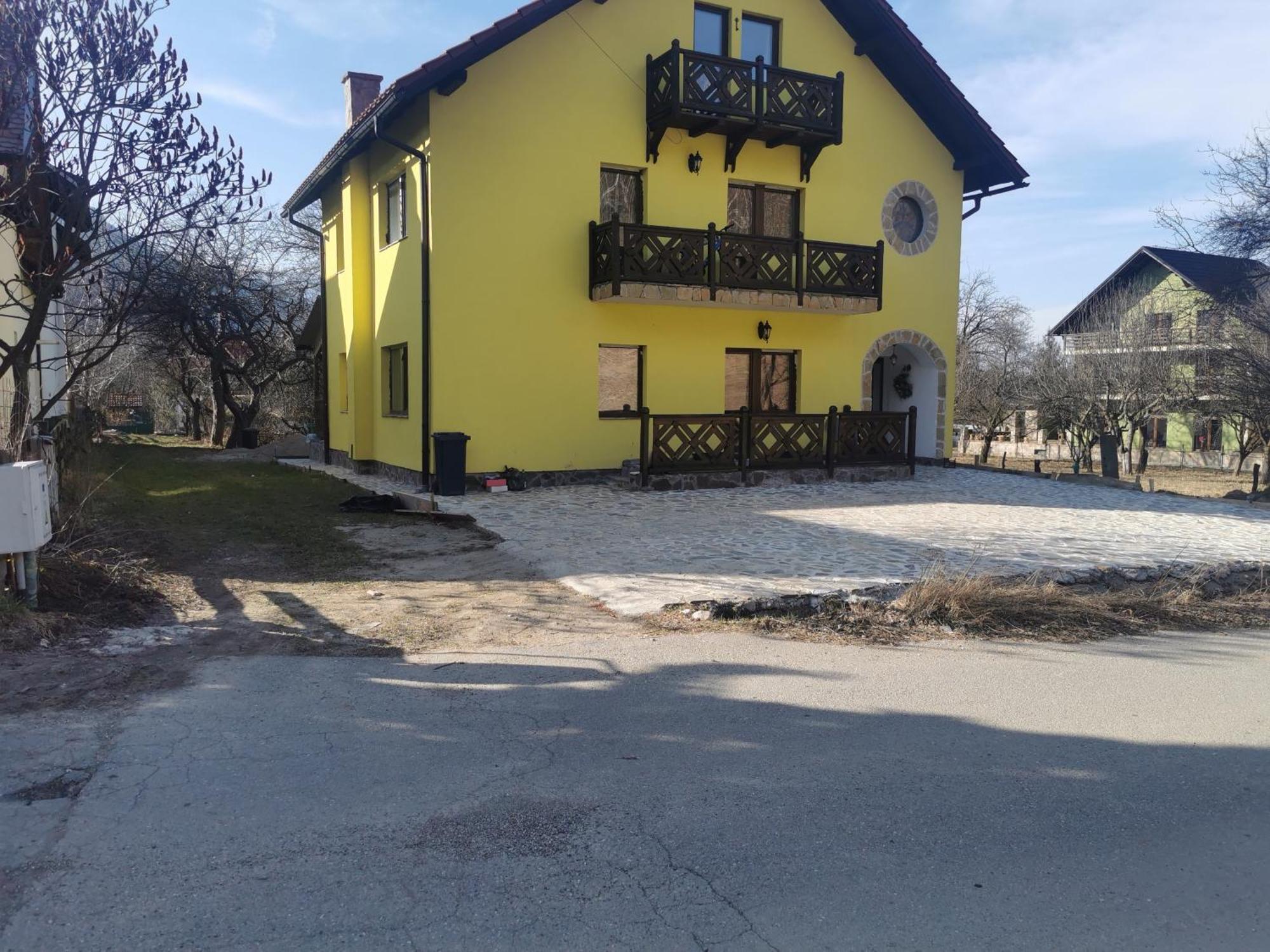 Yellow House Bran  Dış mekan fotoğraf