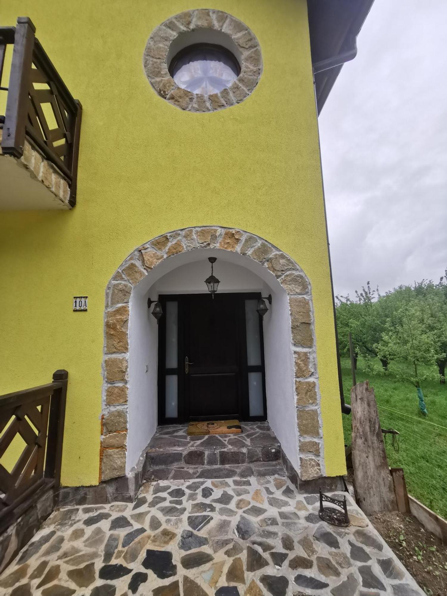Yellow House Bran  Dış mekan fotoğraf