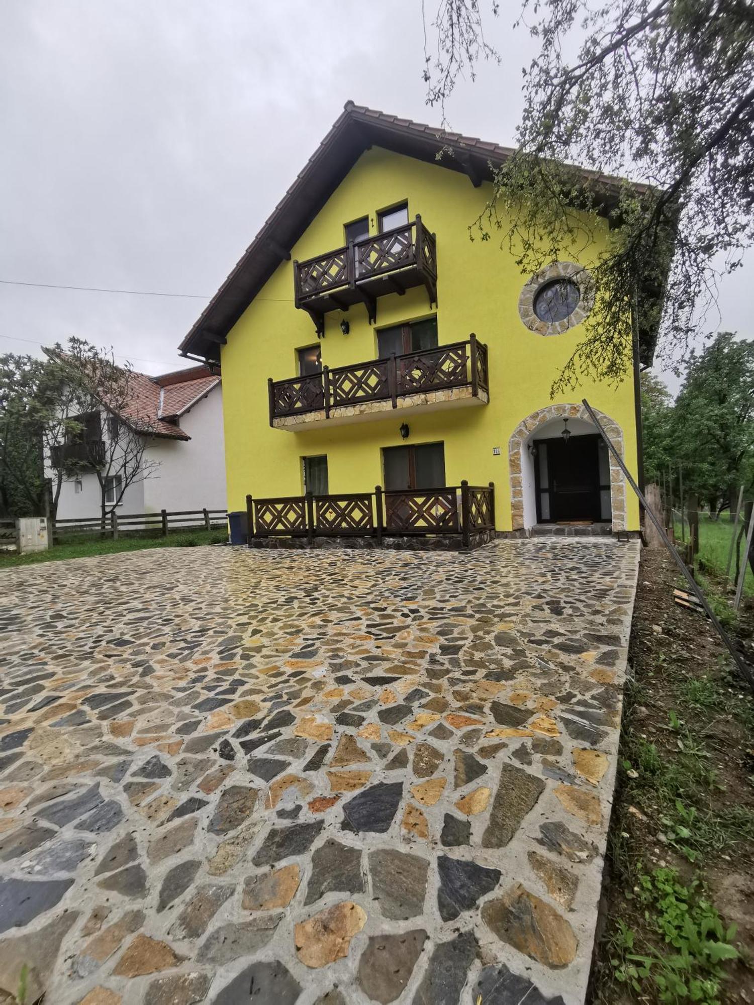 Yellow House Bran  Dış mekan fotoğraf